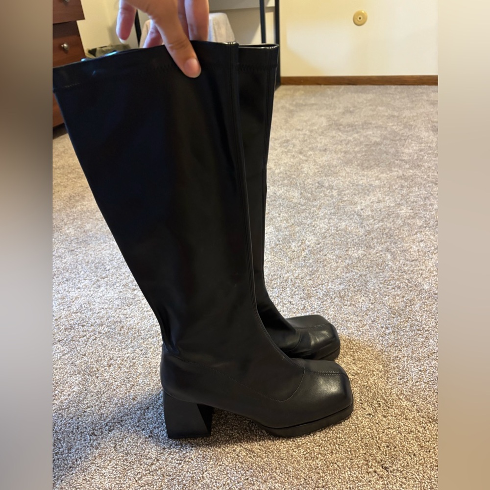 Women’s black platform boots size 12